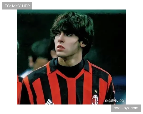 足球巨星巅峰再现，职业生涯刷新纪录引热议