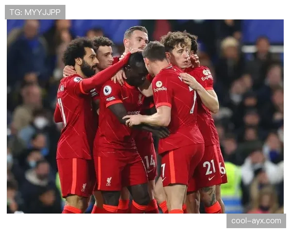 英超新星尼古拉斯·杰克逊状态火热，助球队稳居积分榜前列