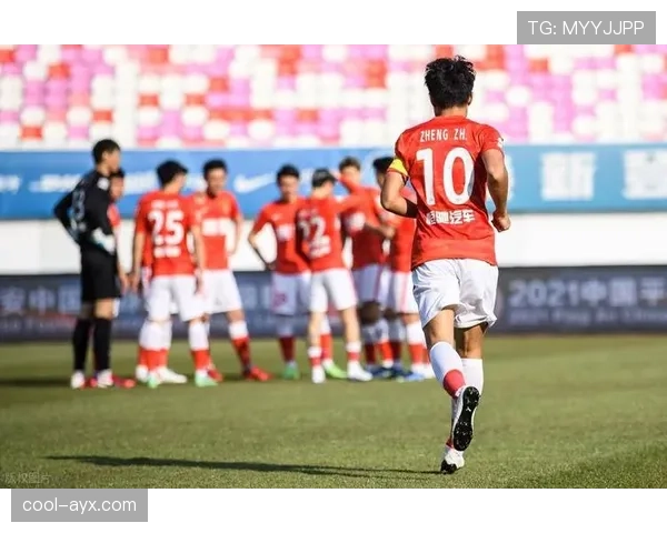 埃弗顿·索萨状态回暖闪耀赛场,助球队斩获关键胜利 埃弗顿·索萨状态回暖闪耀赛场,助球队斩获关键胜利