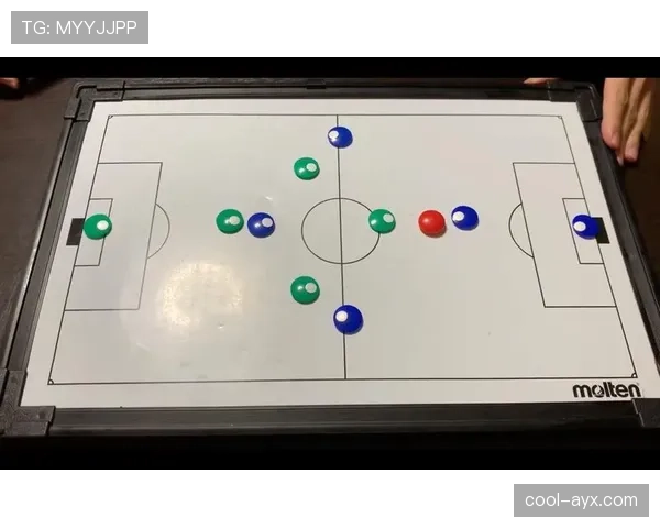 克鲁伊夫进攻数据分析揭示战术革新对现代足球的深远影响