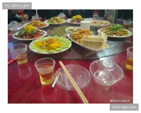 安洗莹每天吃五顿饭还练到凌晨，这哪是运动员，分明是修仙